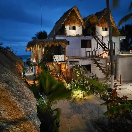 Casa Mate Beachfront Houses El Cuyo Kültér fotó