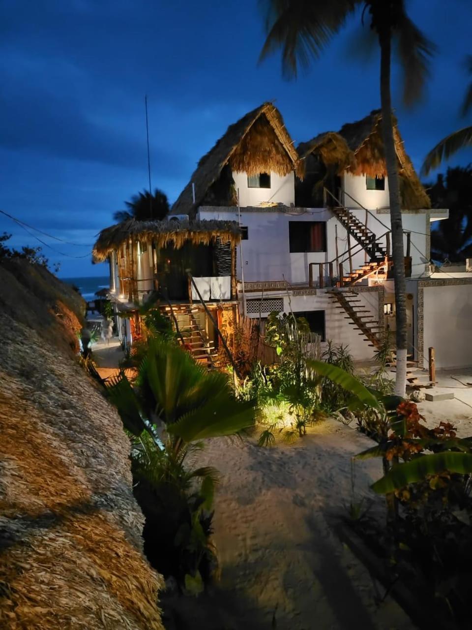Casa Mate Beachfront Houses El Cuyo Kültér fotó